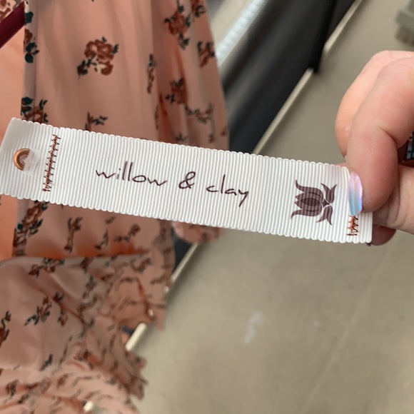 A beautiful romper - Picture 4 of 10